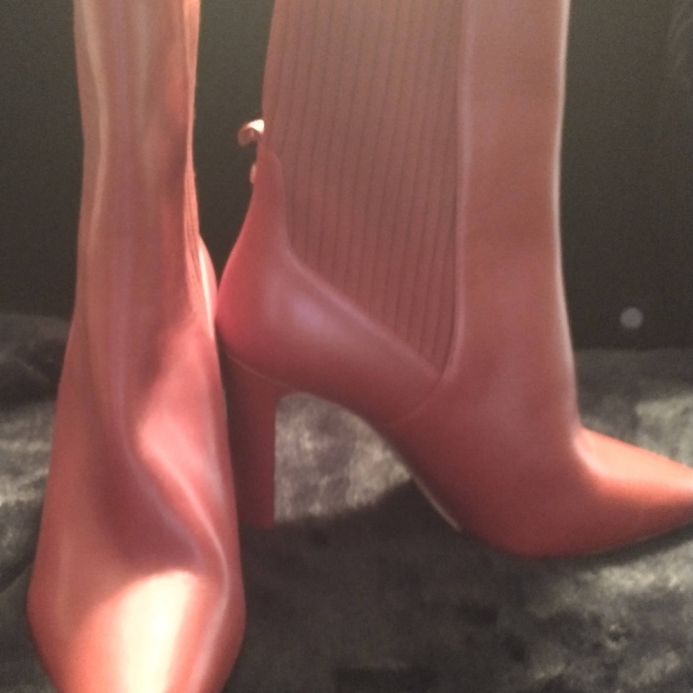 Adolfo boots size 10